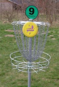 Panier de frisbee golf